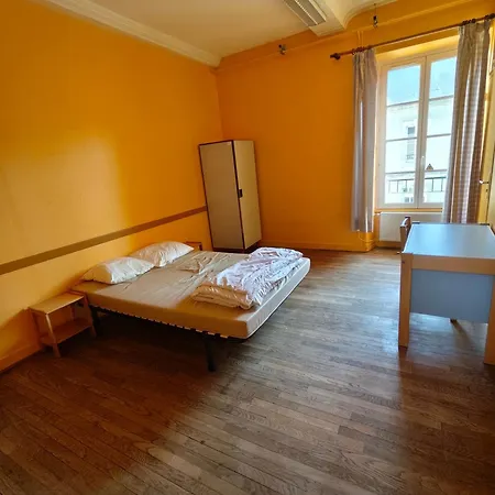 Logis Des Grands Chapeaux Albergue Bayeux