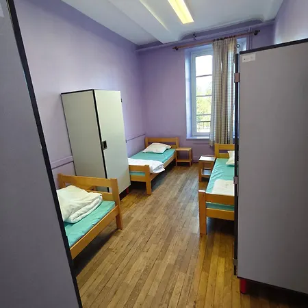 Logis Des Grands Chapeaux Albergue Bayeux
