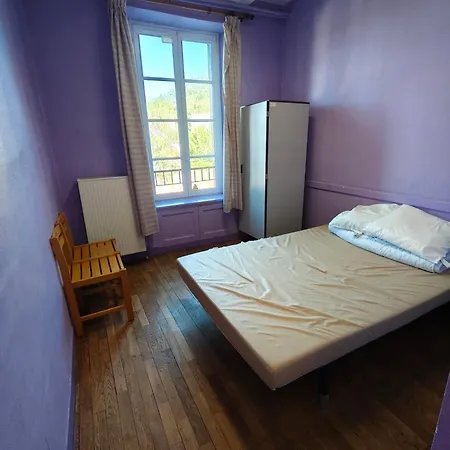 Logis Des Grands Chapeaux Albergue